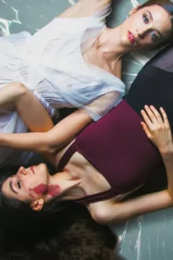 댄싱 온 글래스